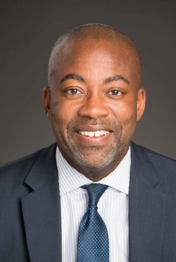 leonard-moore-headshot