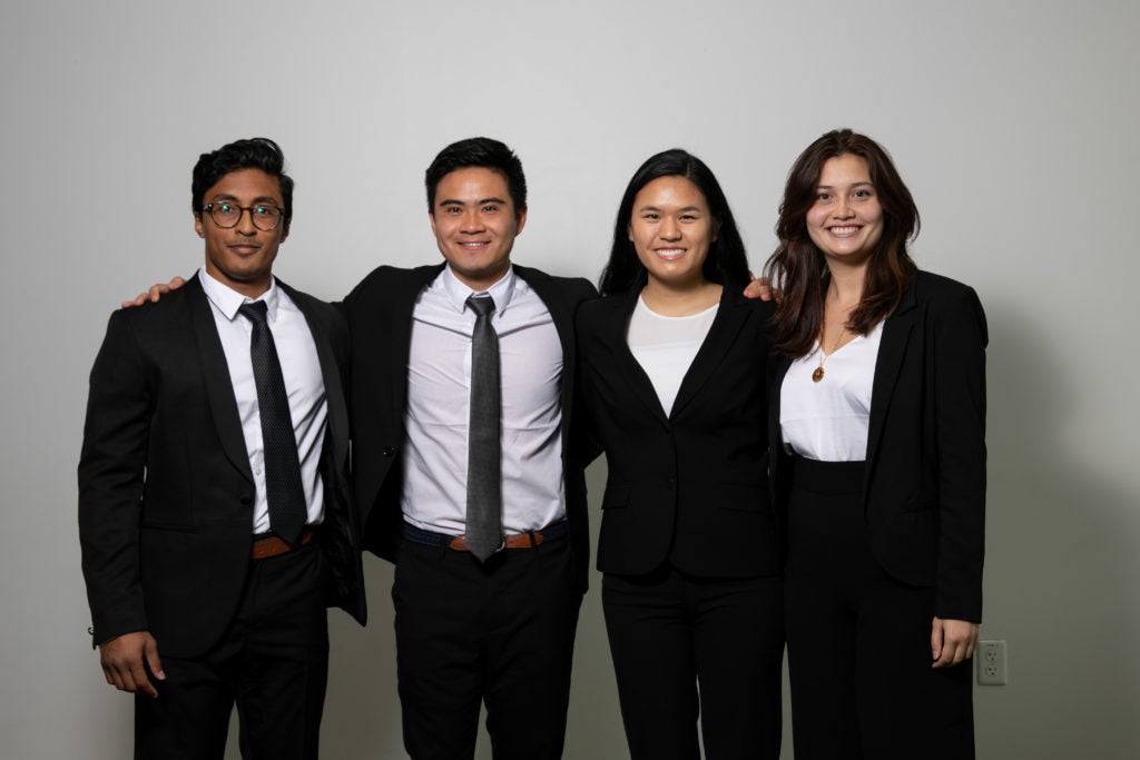 The diabetes in Mexico team poses after their pitch