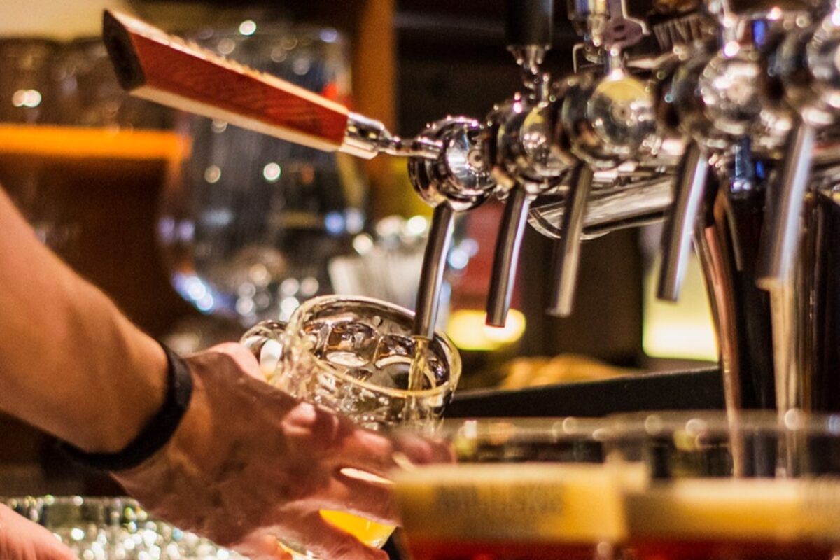Binge Drinking Raises Risk of Alcohol Problems, Even for Moderate