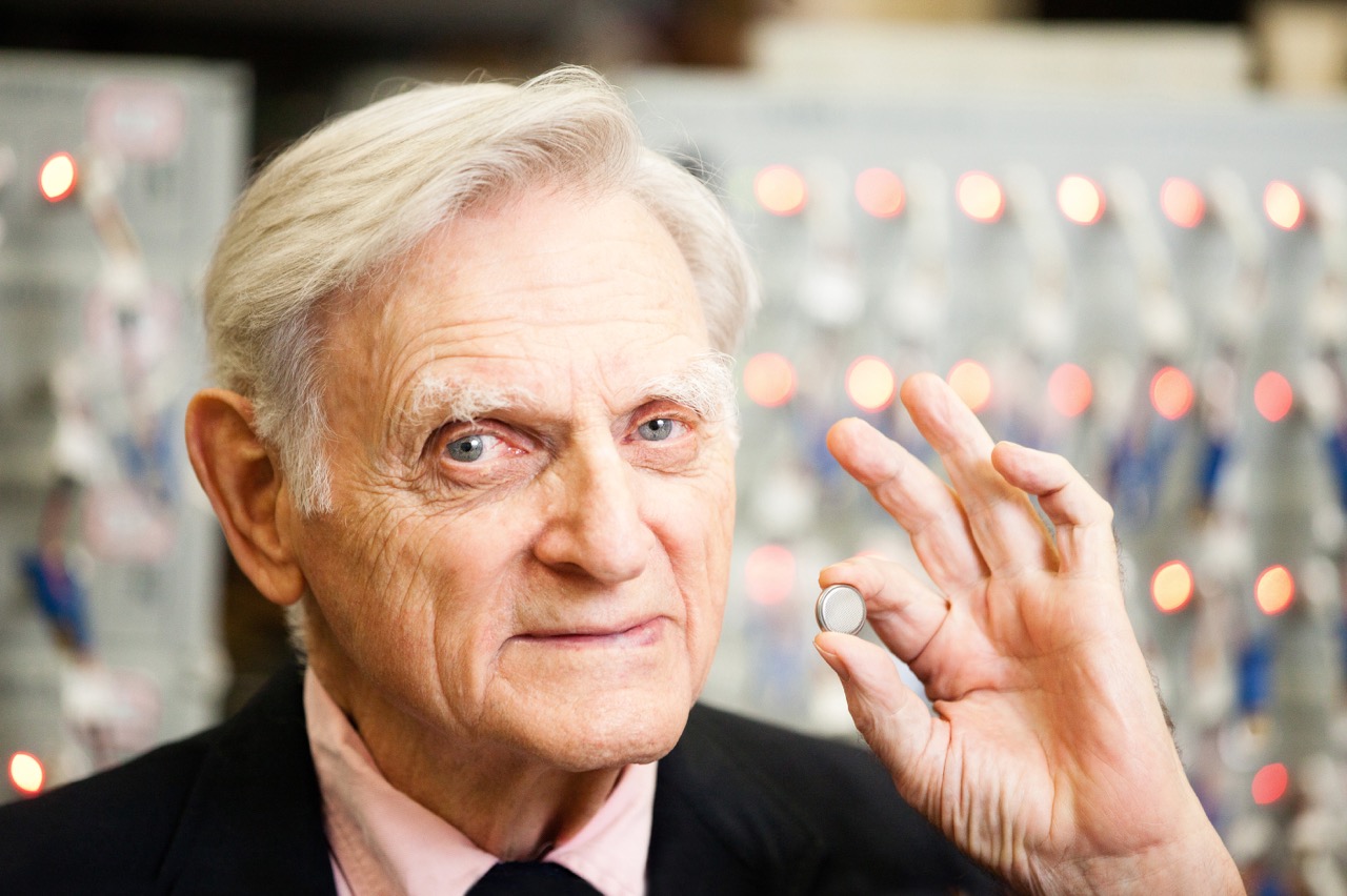 UT Mourns Lithium-Ion Battery Inventor and Nobel Prize Recipient John Goodenough - UT News - The University of Texas at Austin