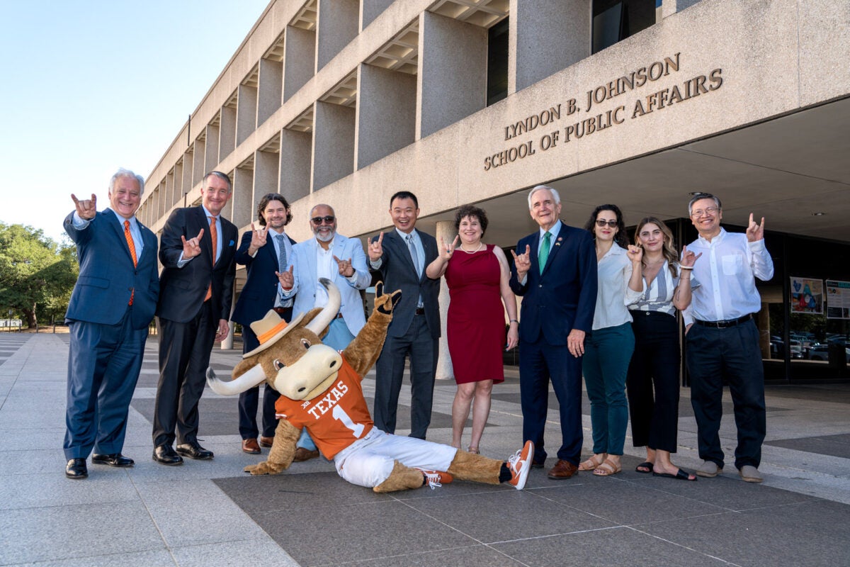 Project to Tackle Effects of Extreme Climate Unveiled by Doggett, UT and City of Austin