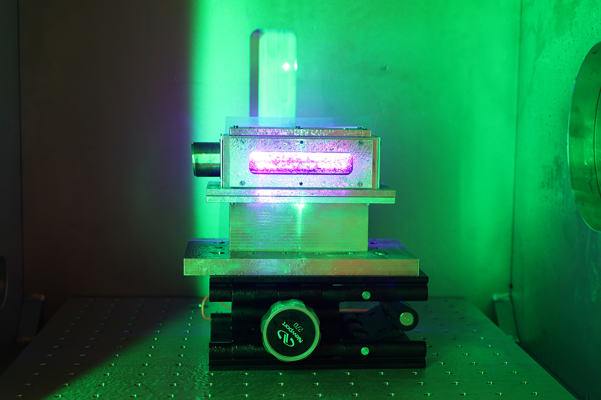 Texas researchers develop novel 'rapid-cure' visible light resin