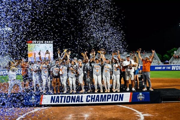texas-softball-2025-champions