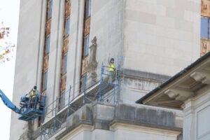 Tower-renovation-assessment-team-2023-219071-2100×1400-8356bfb6-40f5-435a-9773-c1abf52c2d4c