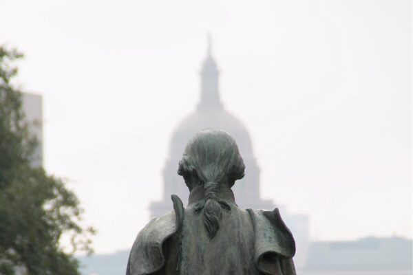 Washington Statue back