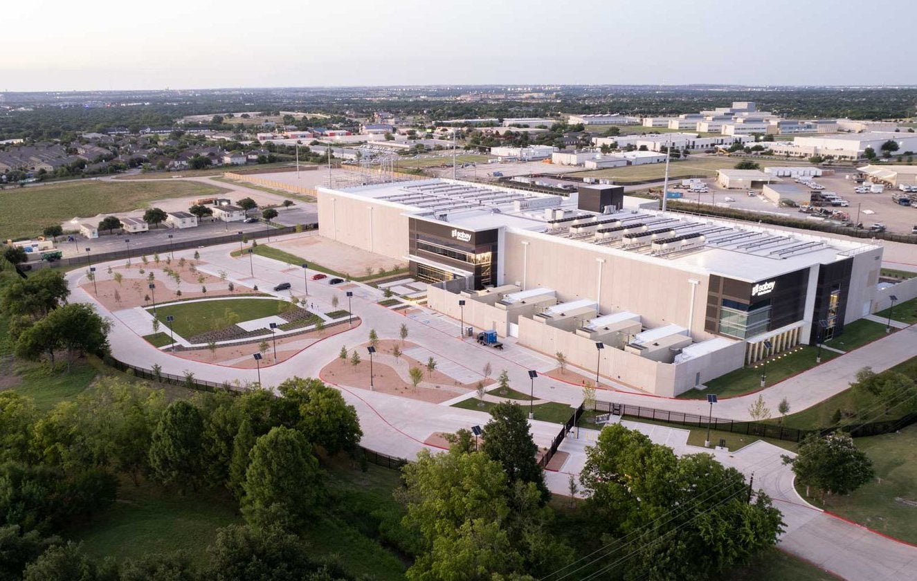 An aerial photo of the Horizon building at The University of Texas at Austin's Texas Advanced Computing Center.